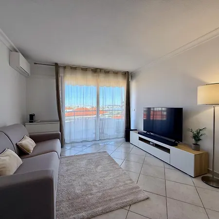 Apartment Elegant With Private Pool, Parking & 5min To *