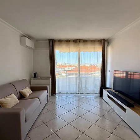 Elegant With Private Pool, Parking & 5min To Apartment Antibes