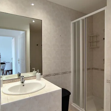 Appartement Elegant With Private Pool, Parking & 5min To
