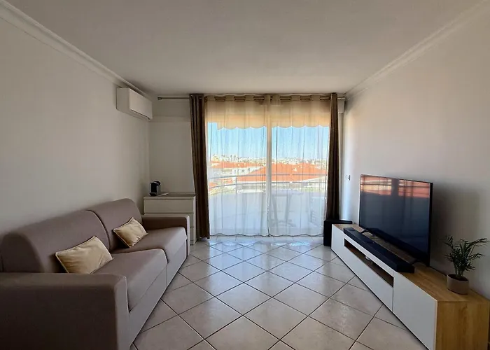 Elegant With Private Pool, Parking & 5min To Apartment Antibes